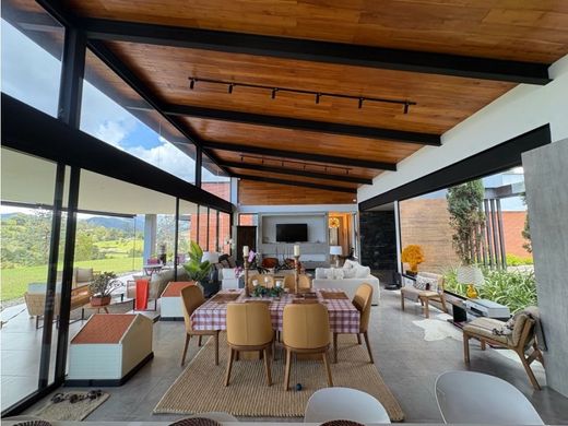 Köy evi Retiro, Departamento de Antioquia