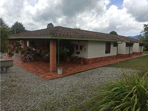 Gutshaus oder Landhaus in La Ceja, Departamento de Antioquia