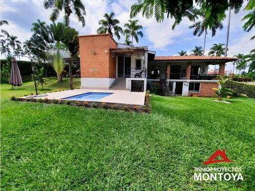 郊区住宅  Pereira, Departamento de Risaralda