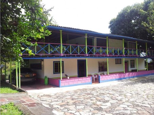 Cortijo o casa de campo en La Pintada, Departamento de Antioquia