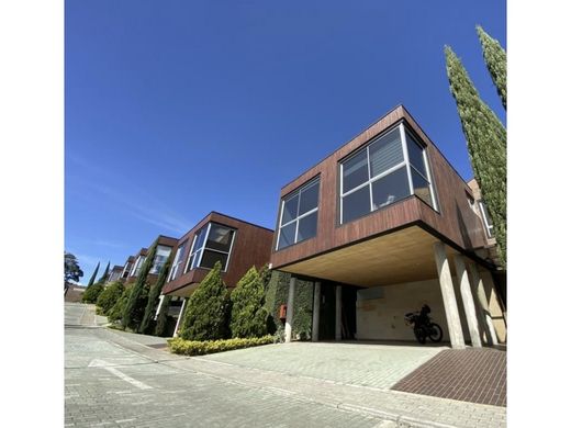 Luxus-Haus in Envigado, Departamento de Antioquia