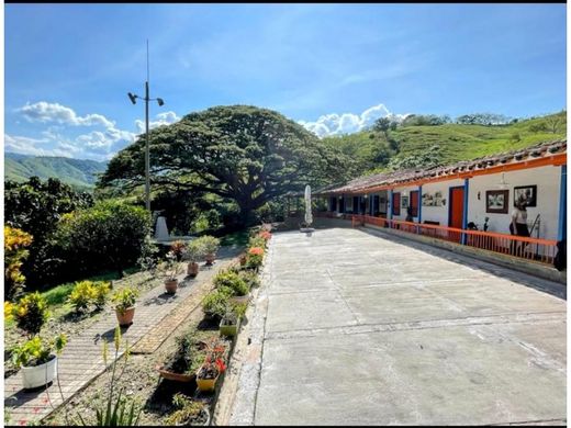 Ferme à Ciudad Bolívar, Departamento de Antioquia