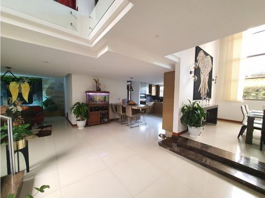 Luksusowy dom w Sabaneta, La Estrella