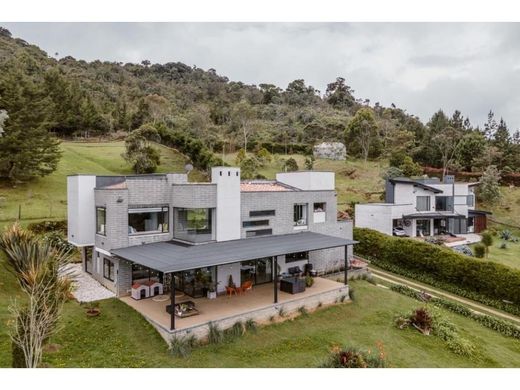 Casa de campo en Medellín, Departamento de Antioquia