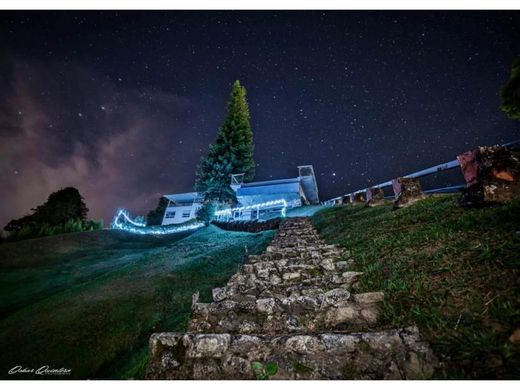 Hotel en El Peñol, Yarumal