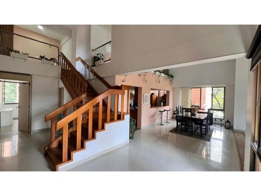 Piso / Apartamento en Medellín, Departamento de Antioquia