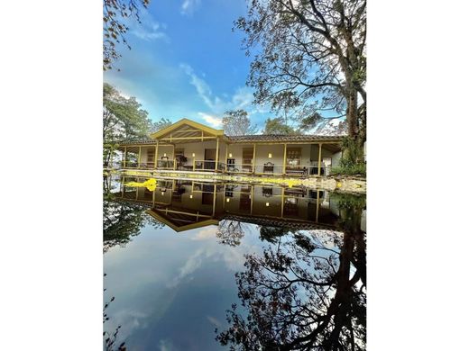 Luxe woning in Medellín, Departamento de Antioquia