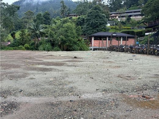 Land in Caldas, Departamento de Antioquia