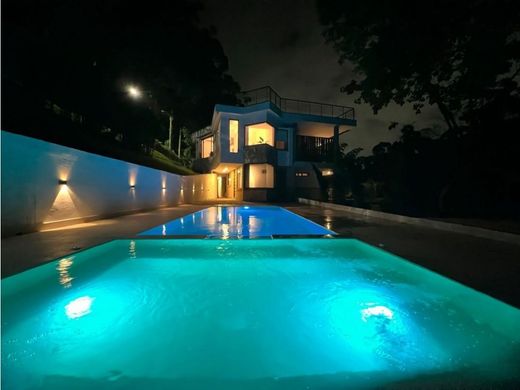 豪宅  麦德林, Medellín