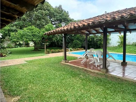 Luxus-Haus in Cali, Departamento del Valle del Cauca