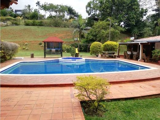 Ρουστίκ ή αγροικία σε Copacabana, Departamento de Antioquia