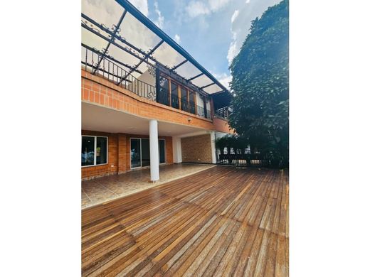 호화 저택 / 메데인, Medellín