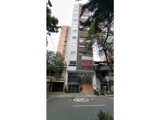 Edificio en Sabaneta, La Estrella
