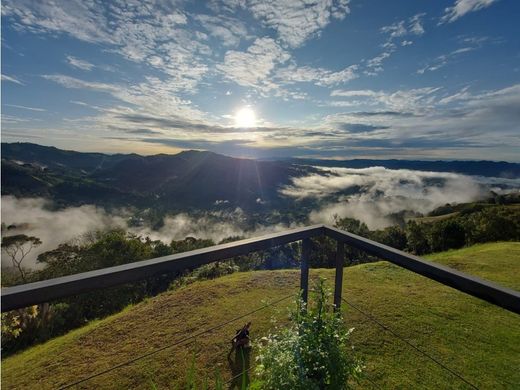 Köy evi Retiro, Departamento de Antioquia