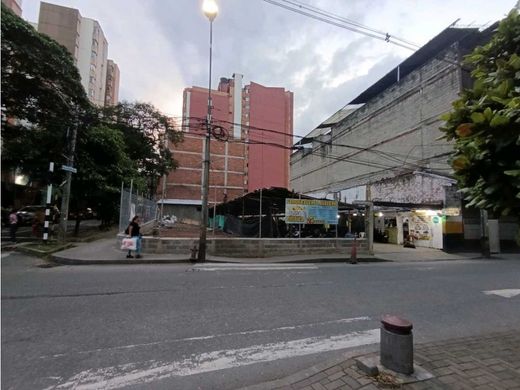 ‏קרקע ב  מדיין
, Medellín