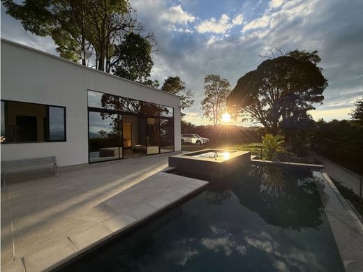 郊区住宅  Palestina, Departamento de Caldas