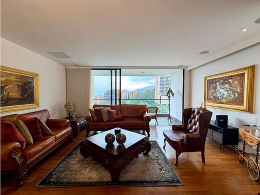 Apartment / Etagenwohnung in Medellín, Departamento de Antioquia