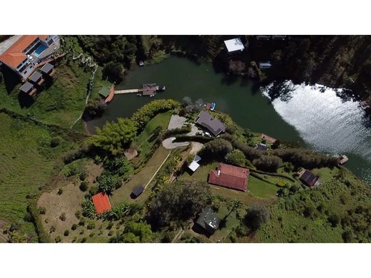 Farmhouse in El Peñol, Yarumal