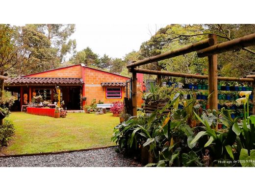 Country House in Santa Helena, Medellín
