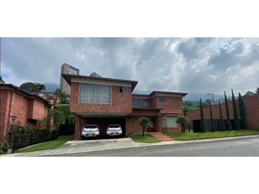 Πολυτελή κατοικία σε Μεδεγίν, Medellín