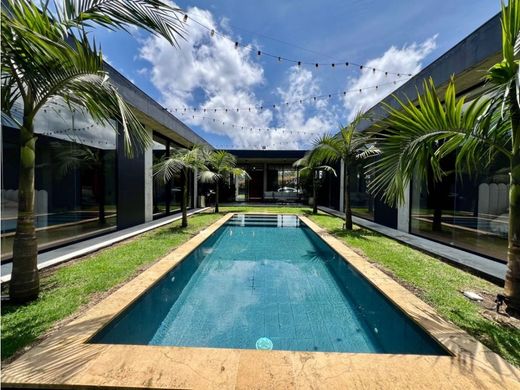 Luxus-Haus in Envigado, Departamento de Antioquia