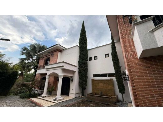 منزل ﻓﻲ Envigado, Departamento de Antioquia