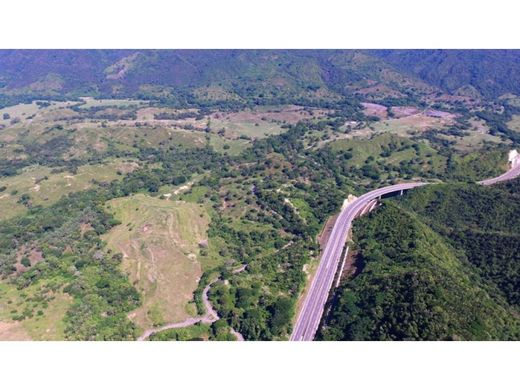 Rustico o casale a La Dorada, Departamento de Caldas