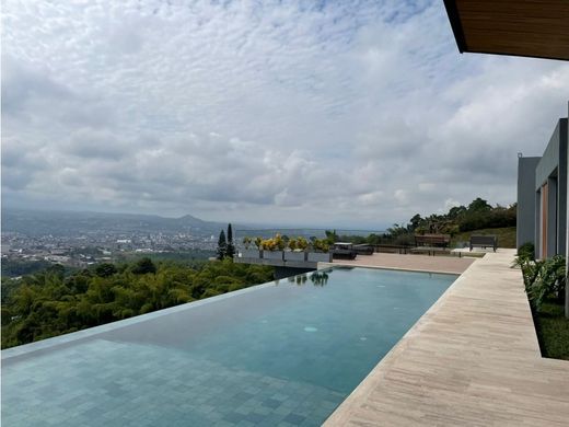 منزل ريفي ﻓﻲ Pereira, Departamento de Risaralda