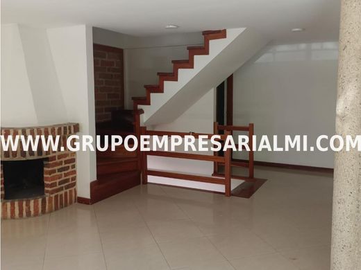 Piso / Apartamento en Sabaneta, La Estrella