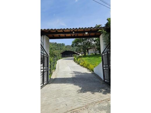 Сельский Дом, Кальдас, Caldas