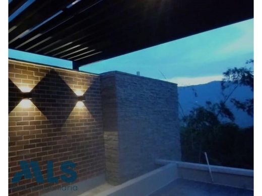 ﺷﻘﺔ ﻓﻲ Envigado, Departamento de Antioquia