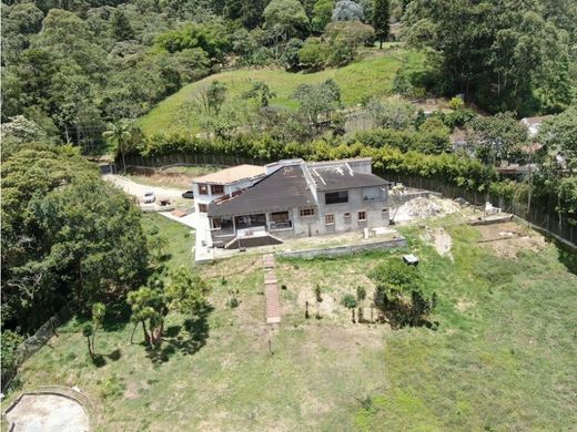 Casa de campo en Medellín, Departamento de Antioquia