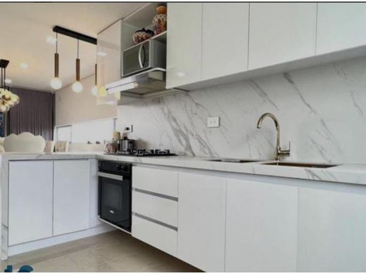 Apartment / Etagenwohnung in Medellín, Departamento de Antioquia