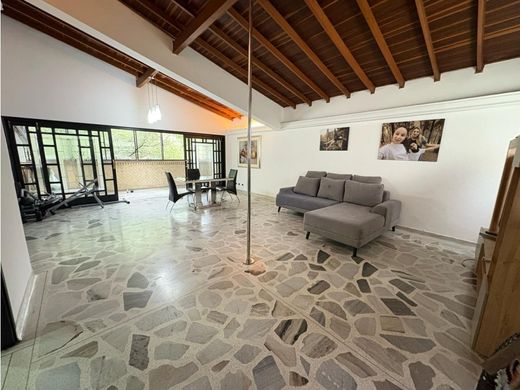 阁楼  麦德林, Medellín