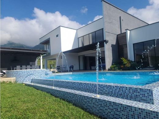 Farmhouse in Calima, Buenaventura