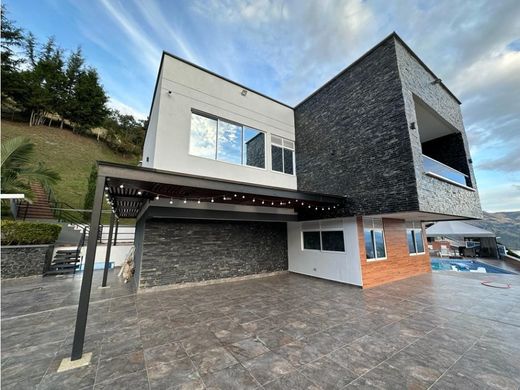 Farmhouse in Bello, Departamento de Antioquia