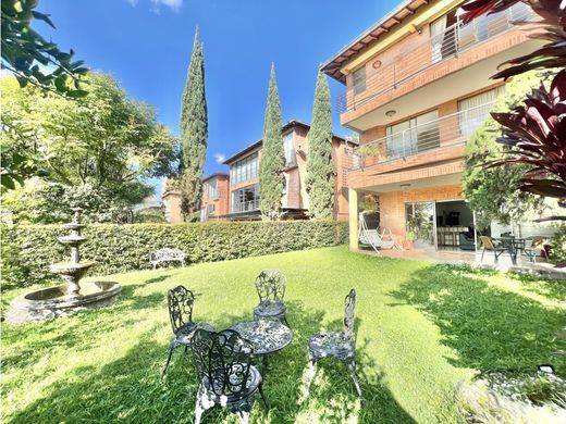 호화 저택 / 메데인, Medellín