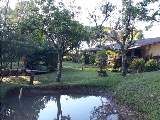 Quinta rústica - Villavicencio, Departamento del Meta