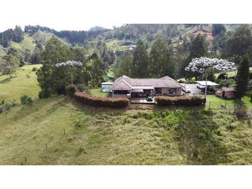 Ρουστίκ ή αγροικία σε Retiro, Departamento de Antioquia