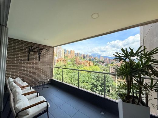 Apartment / Etagenwohnung in Medellín, Departamento de Antioquia