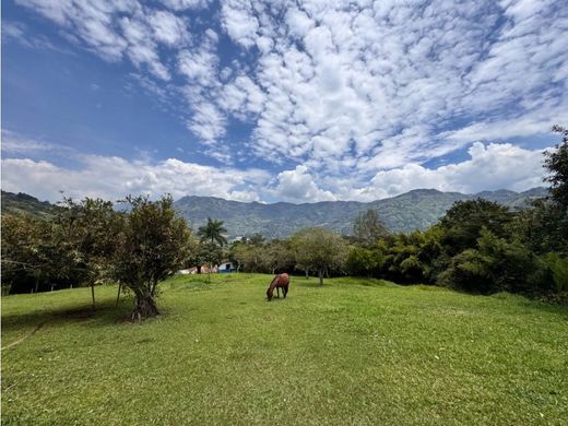 Land in Girardota, Departamento de Antioquia