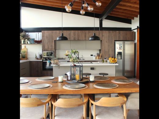 Country House in Retiro, Departamento de Antioquia