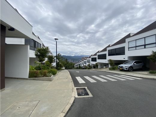 Envigado, Departamento de Antioquiaの高級住宅