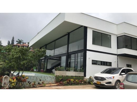 Gospodarstwo w Cali, Departamento del Valle del Cauca
