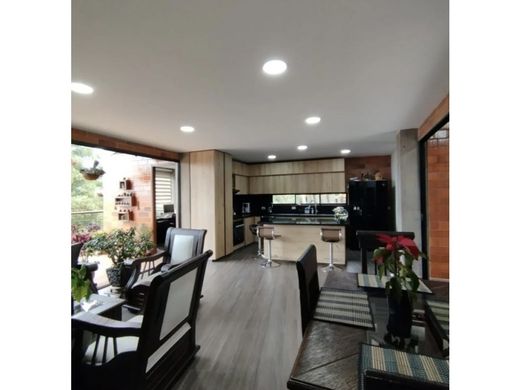 Πολυτελή κατοικία σε Envigado, Departamento de Antioquia