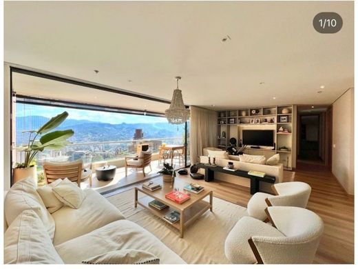 Apartment / Etagenwohnung in Medellín, Departamento de Antioquia