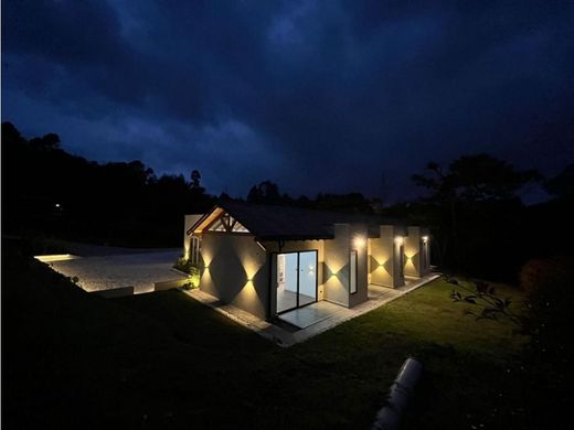 Ρουστίκ ή αγροικία σε Marinilla, Departamento de Antioquia