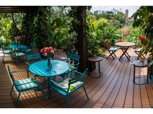 Hotel - Medellín, Departamento de Antioquia