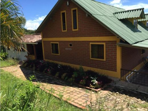 Land in El Peñol, Yarumal