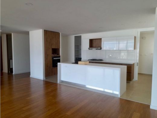 Apartment / Etagenwohnung in Medellín, Departamento de Antioquia